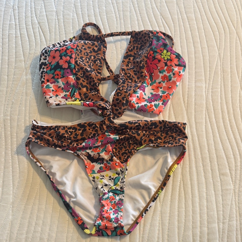 VENUS Floral and Leopard Print One Piece